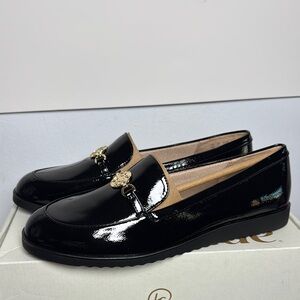 Life Stride Black and Gold Flats with Sleek Design